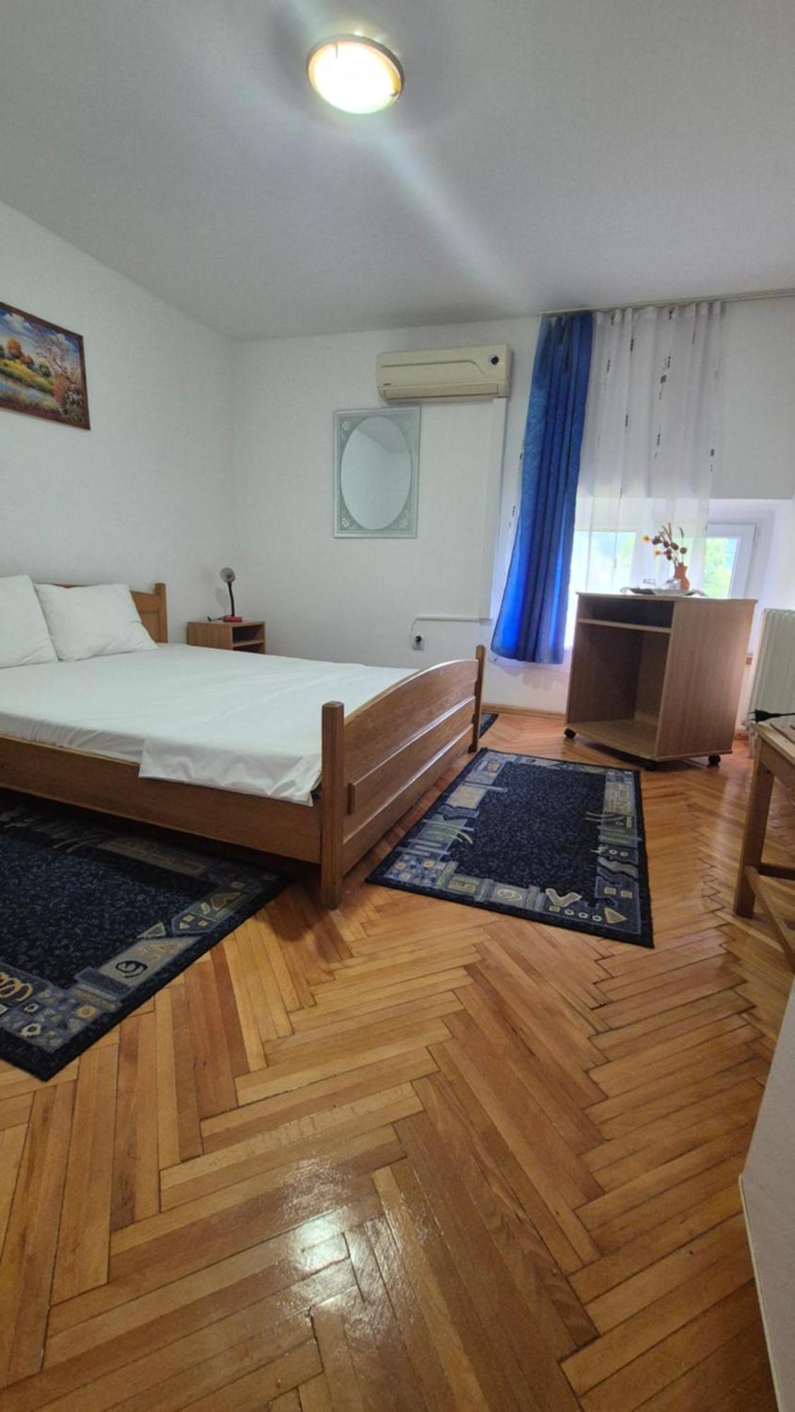 Vila Crinilor Călimăneşti Eksteriør billede