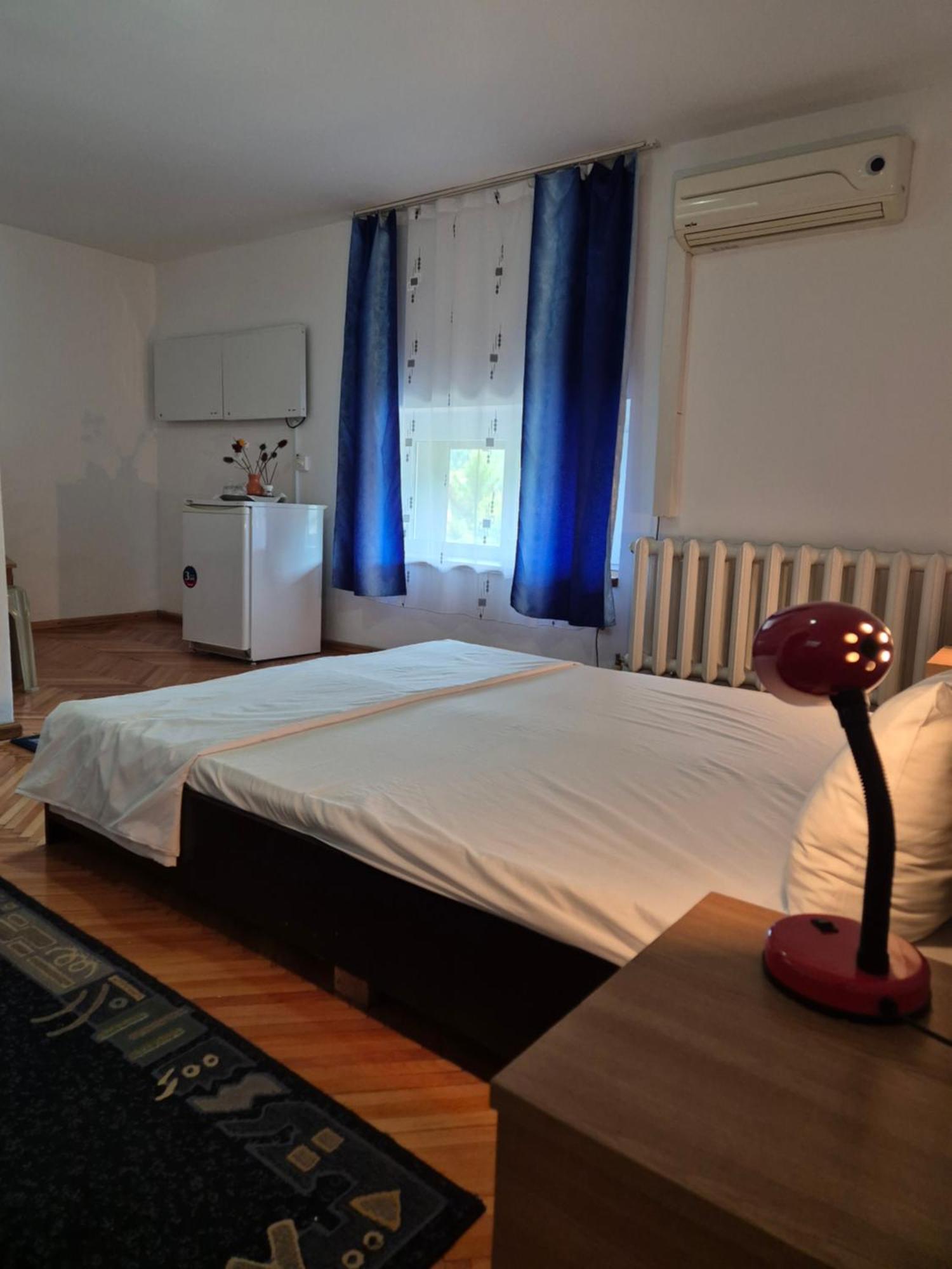 Vila Crinilor Călimăneşti Eksteriør billede